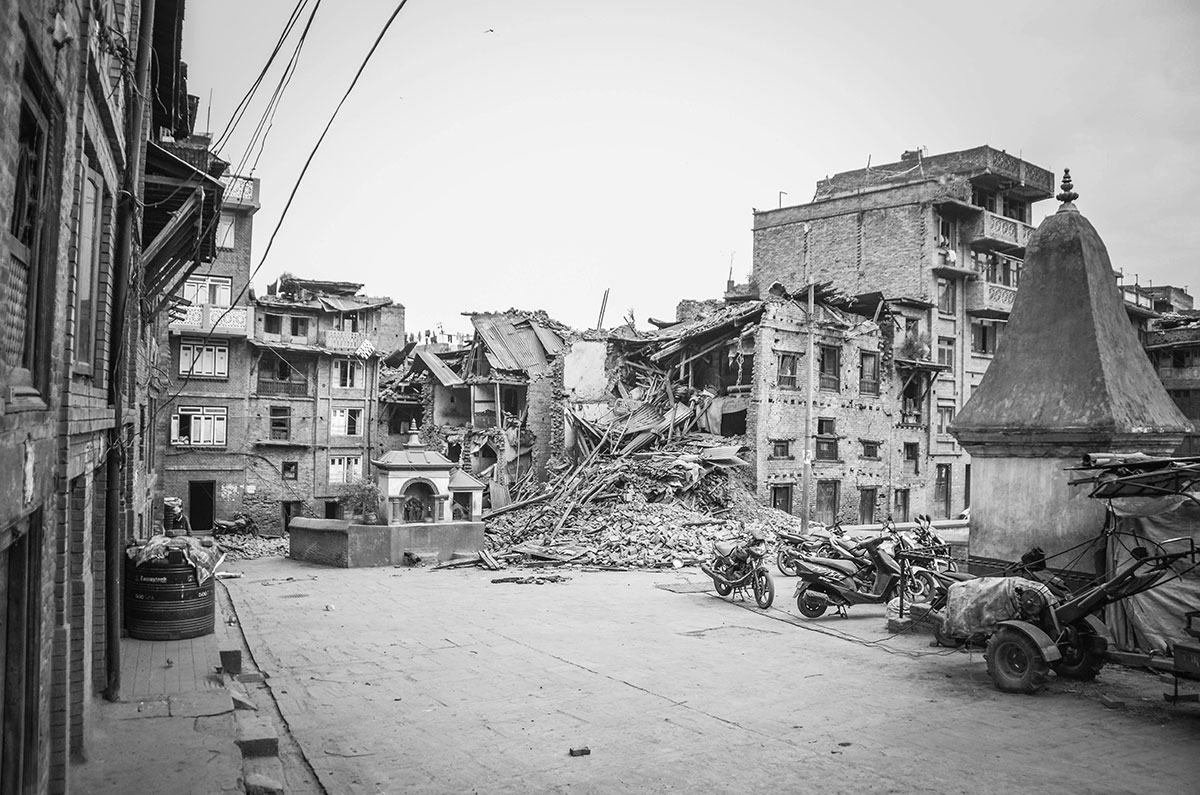 Earthquake with destroyed buildings